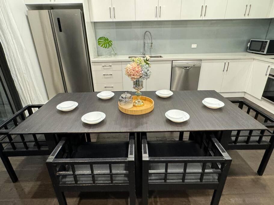 New house near Monash Hospital, just a 3-min walk