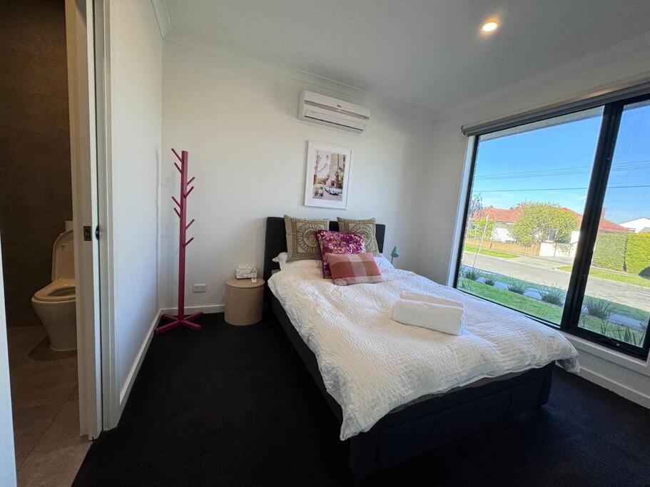 New house near Monash Hospital, just a 3-min walk