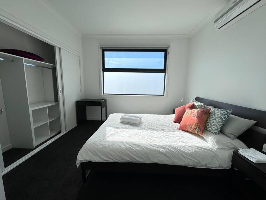 New house near Monash Hospital, just a 3-min walk