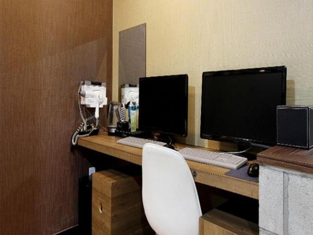 Photo 13