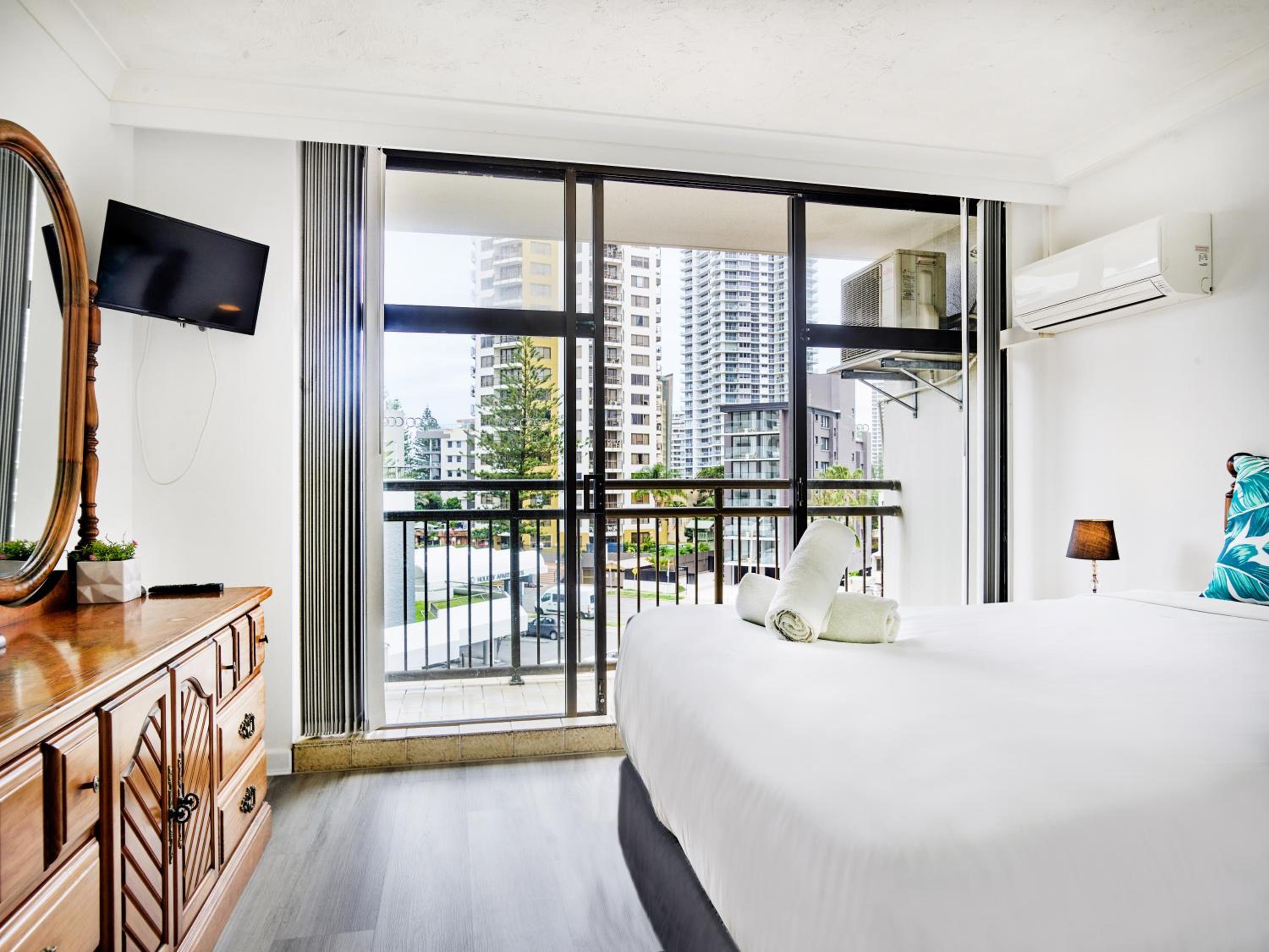 Beachcomber Surfers Paradise