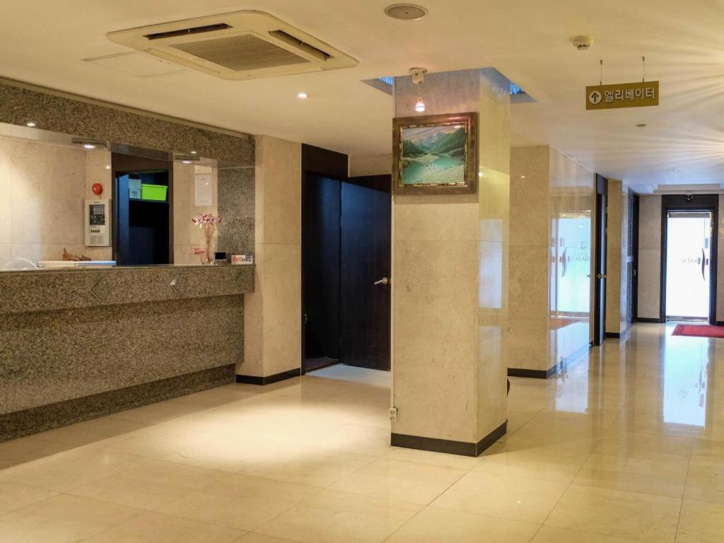 Gangnam Amare Hotel view 4
