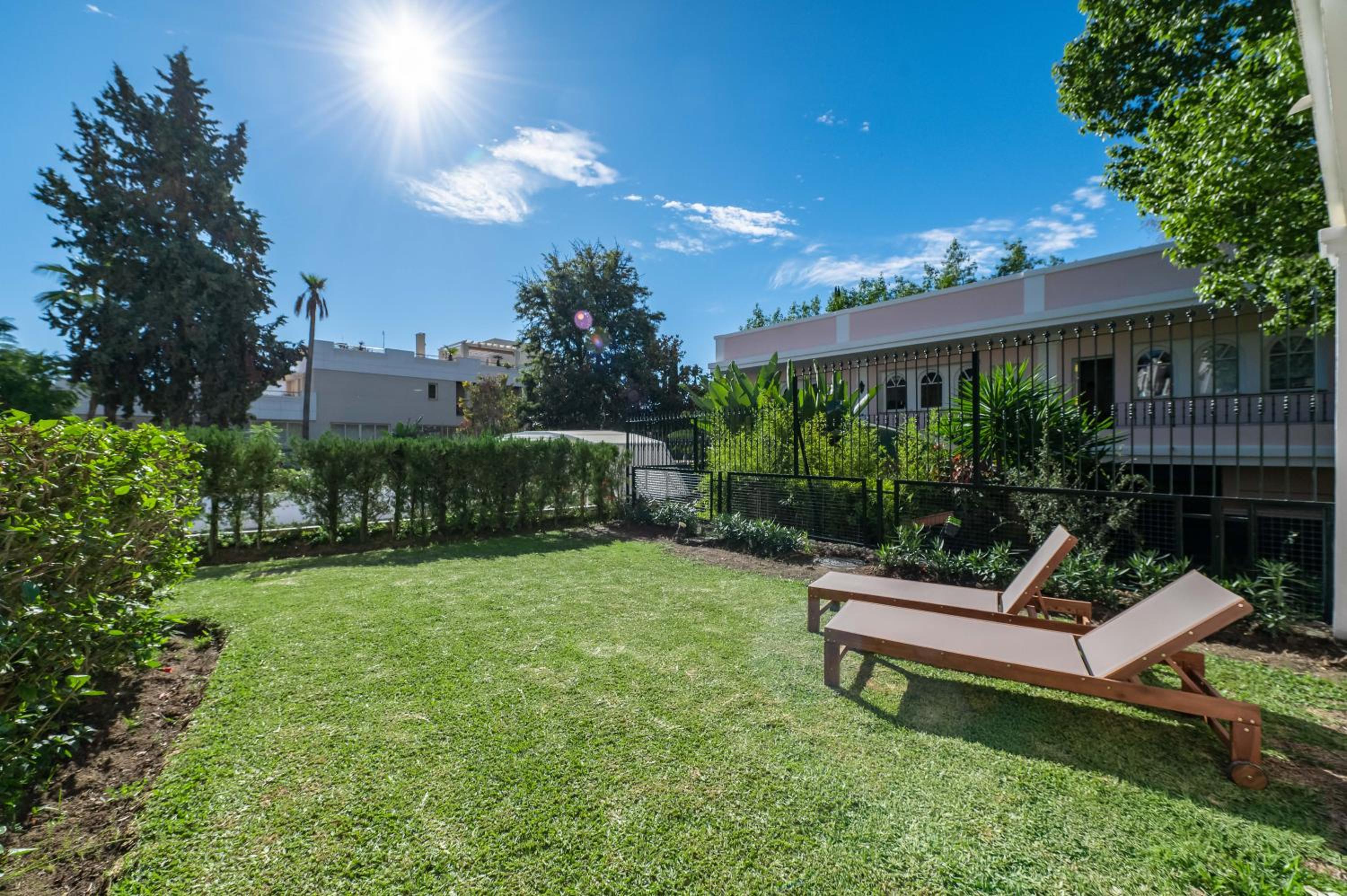 Calma House Aloha Gardens Marbella by VPS