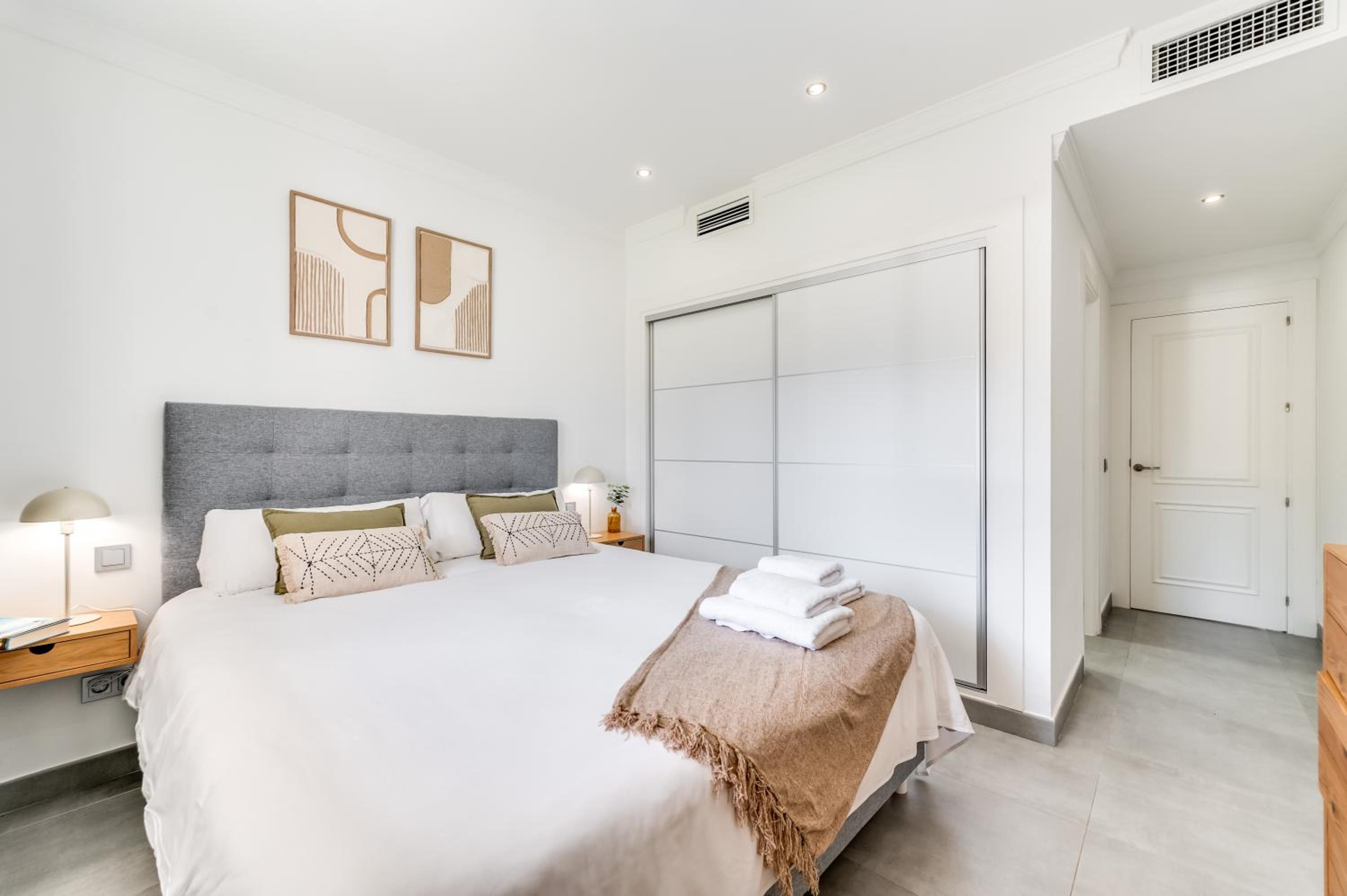 Calma House Aloha Gardens Marbella by VPS