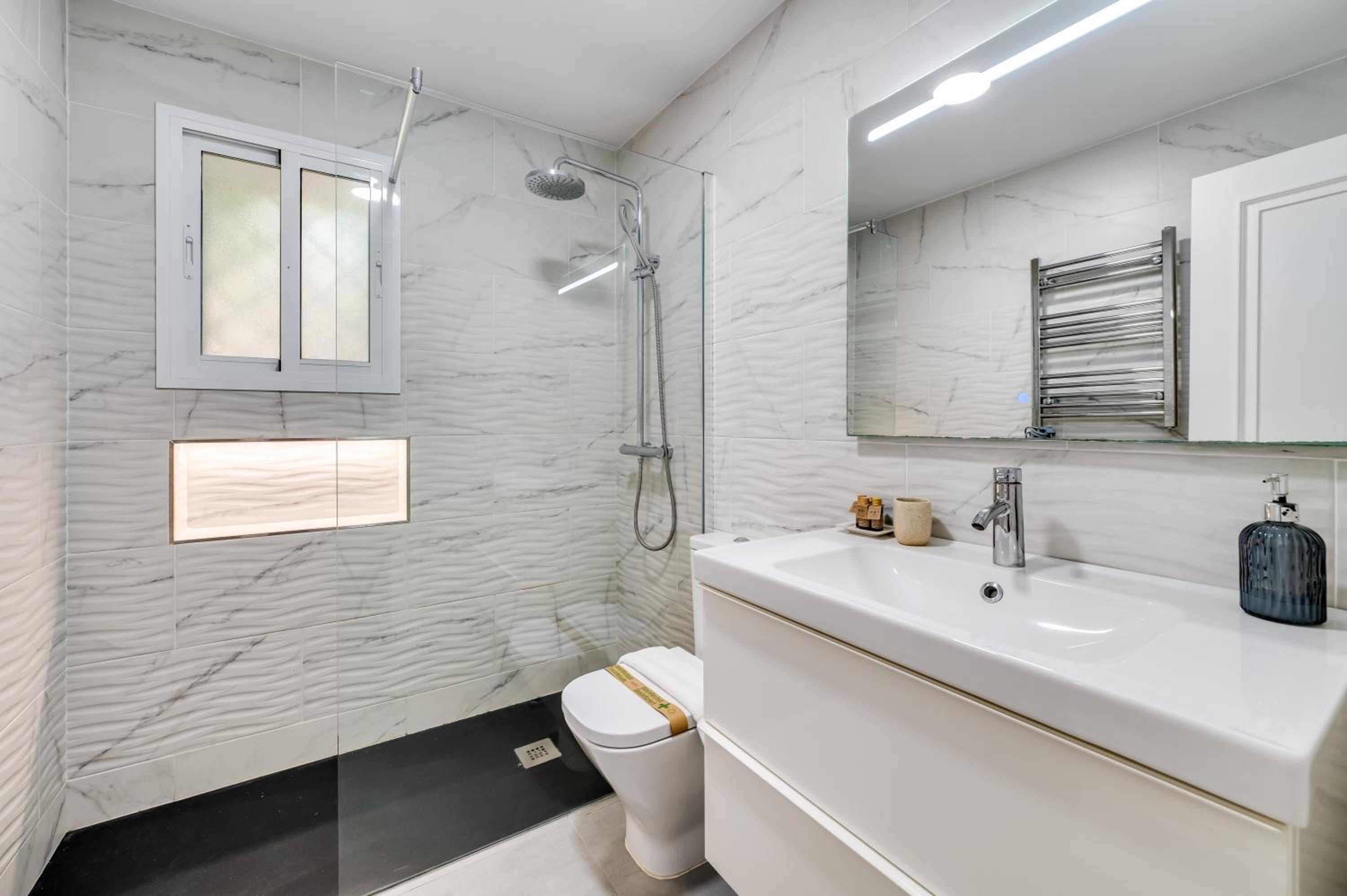 Calma House Aloha Gardens Marbella by VPS