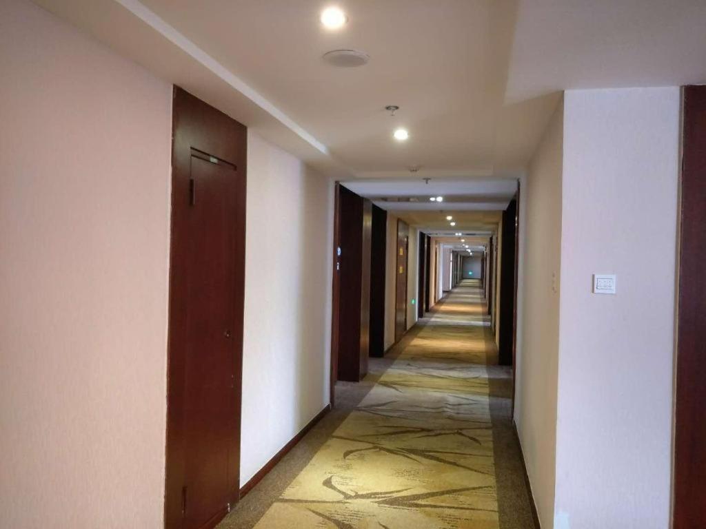 Longyan Capital International Hot Spring Resort