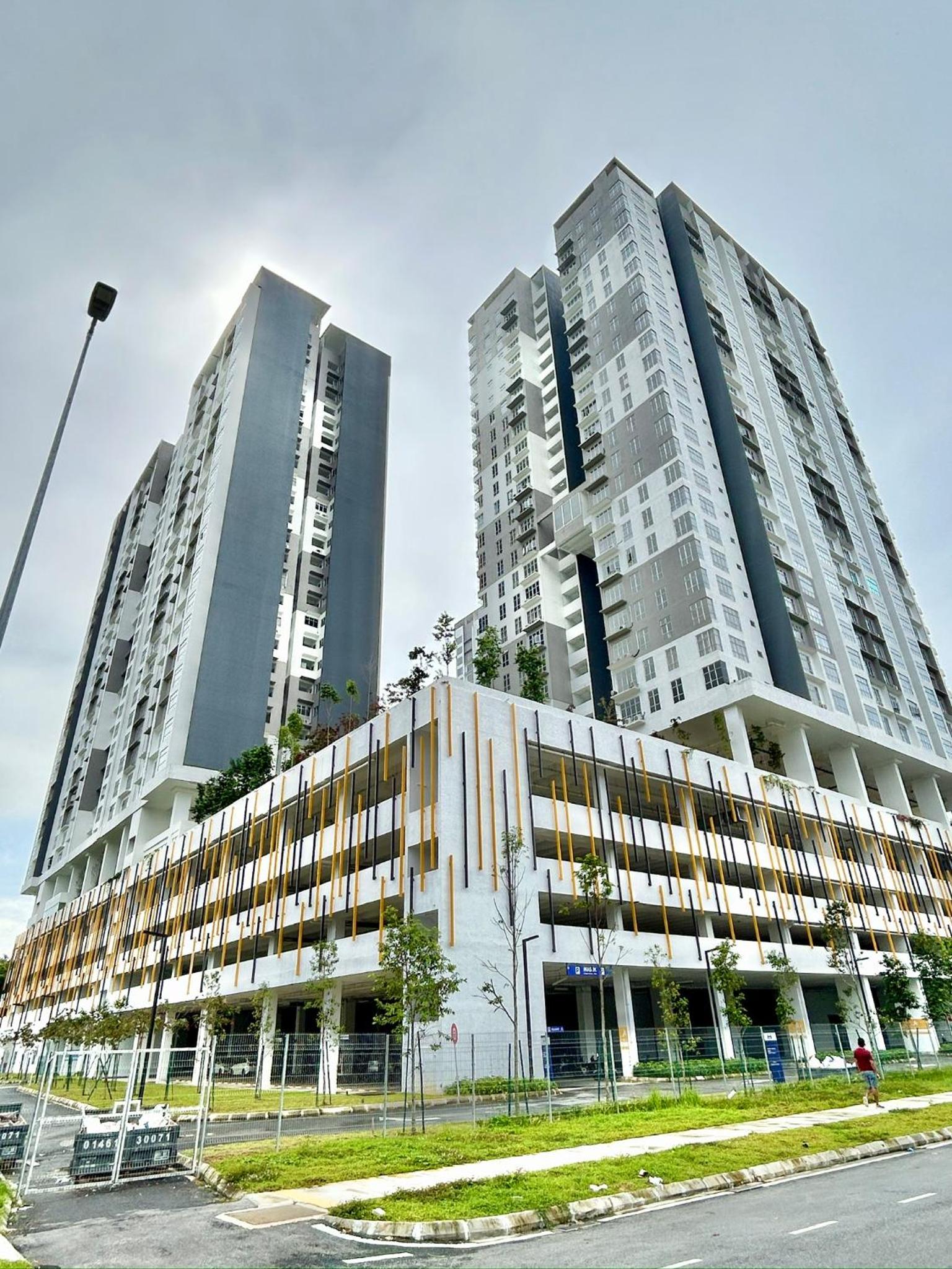 3 bedroom apt L21 in kl sentral with city view