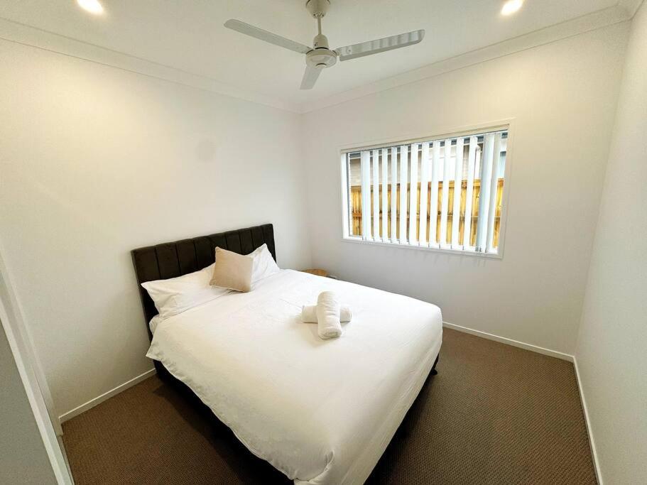 Brand New Fantastic Luxury 5 bedroom Home