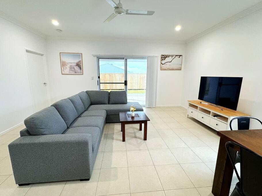 Brand New Fantastic Luxury 5 bedroom Home