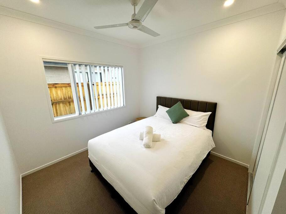 Brand New Fantastic Luxury 5 bedroom Home