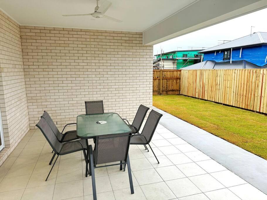 Brand New Fantastic Luxury 5 bedroom Home