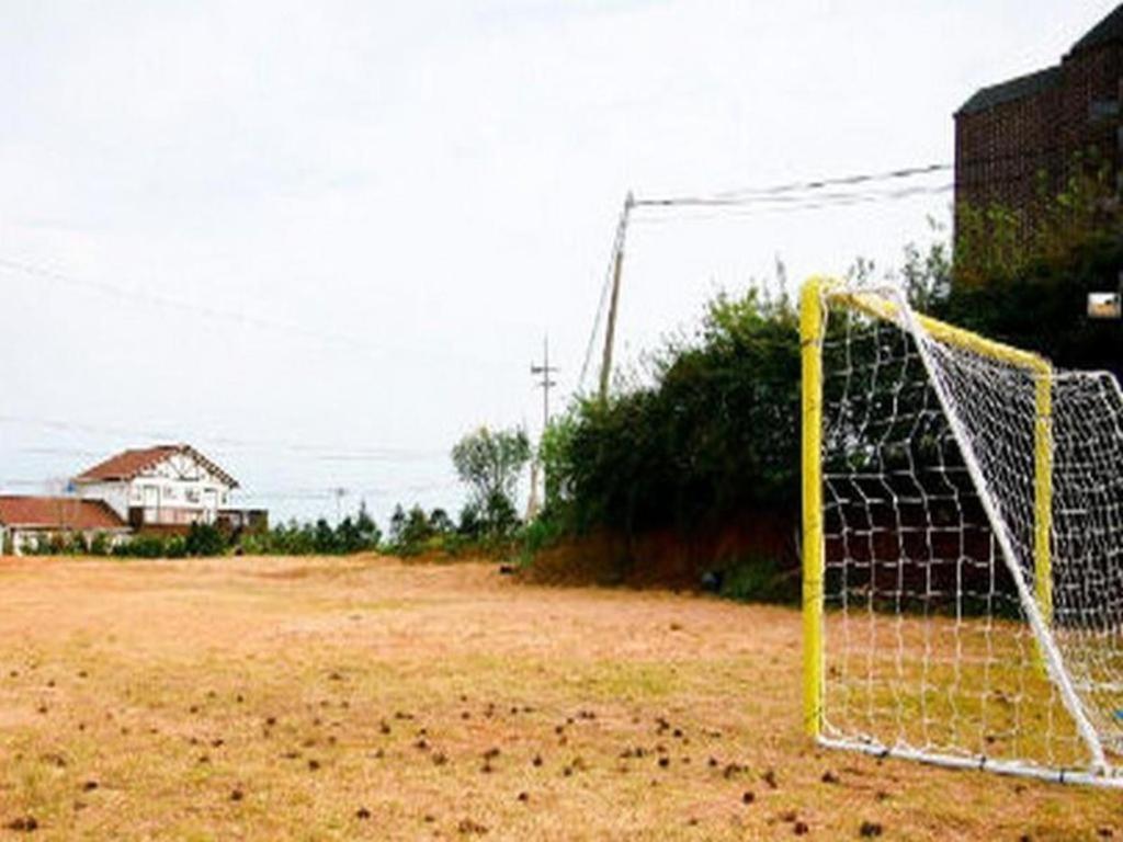 Human Valley Pension
