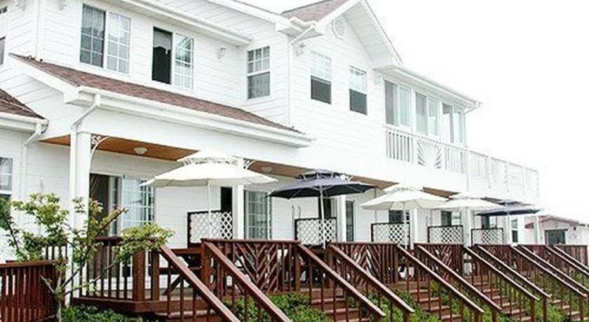 Human Valley Pension