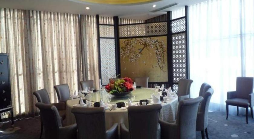 Qingdao Royal Garden Hotel