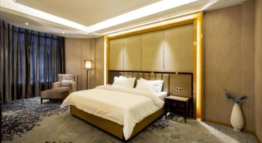 Metropolo Hotel Yining Development Zone Hanma Building