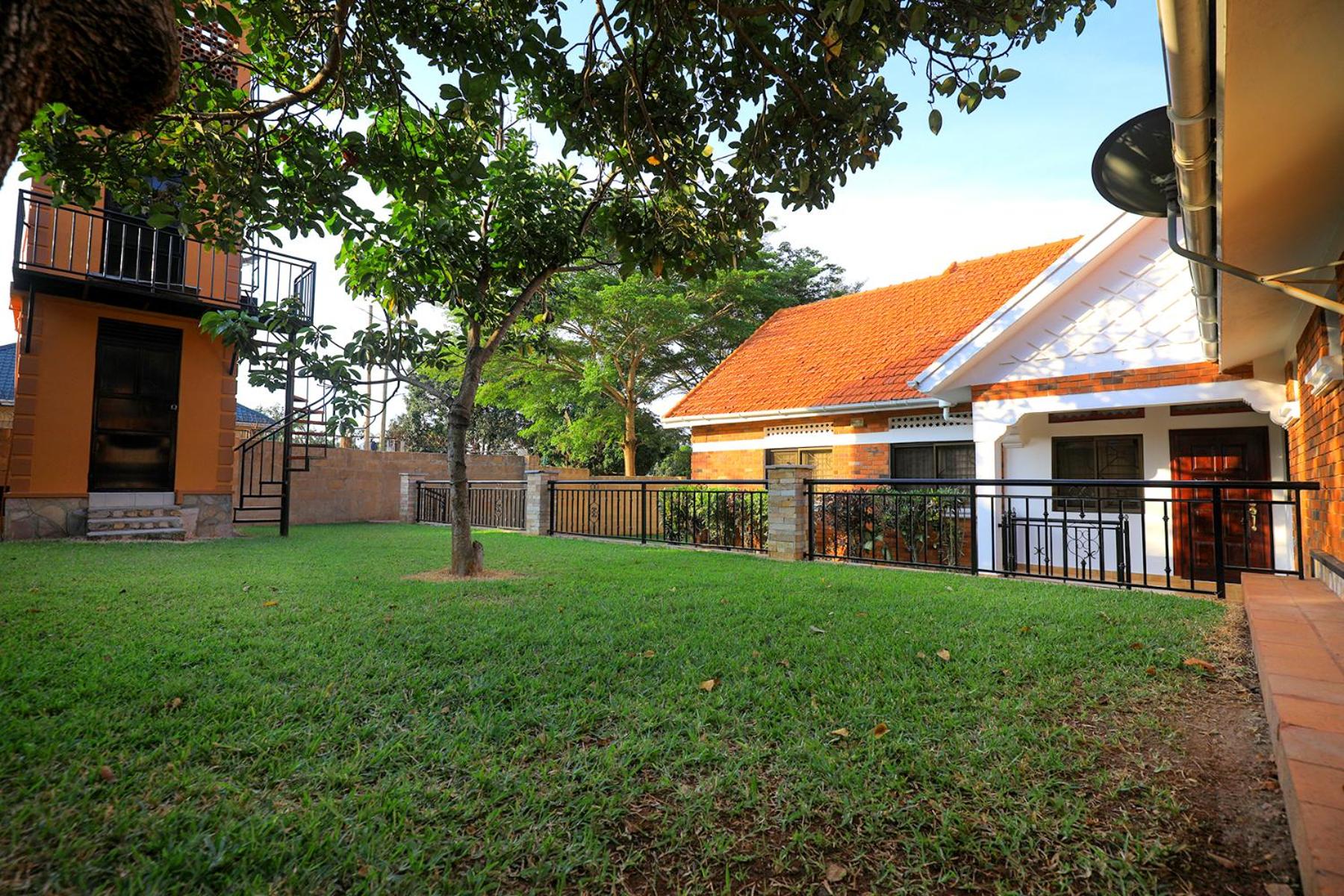 The Residence at Lunyo view 5