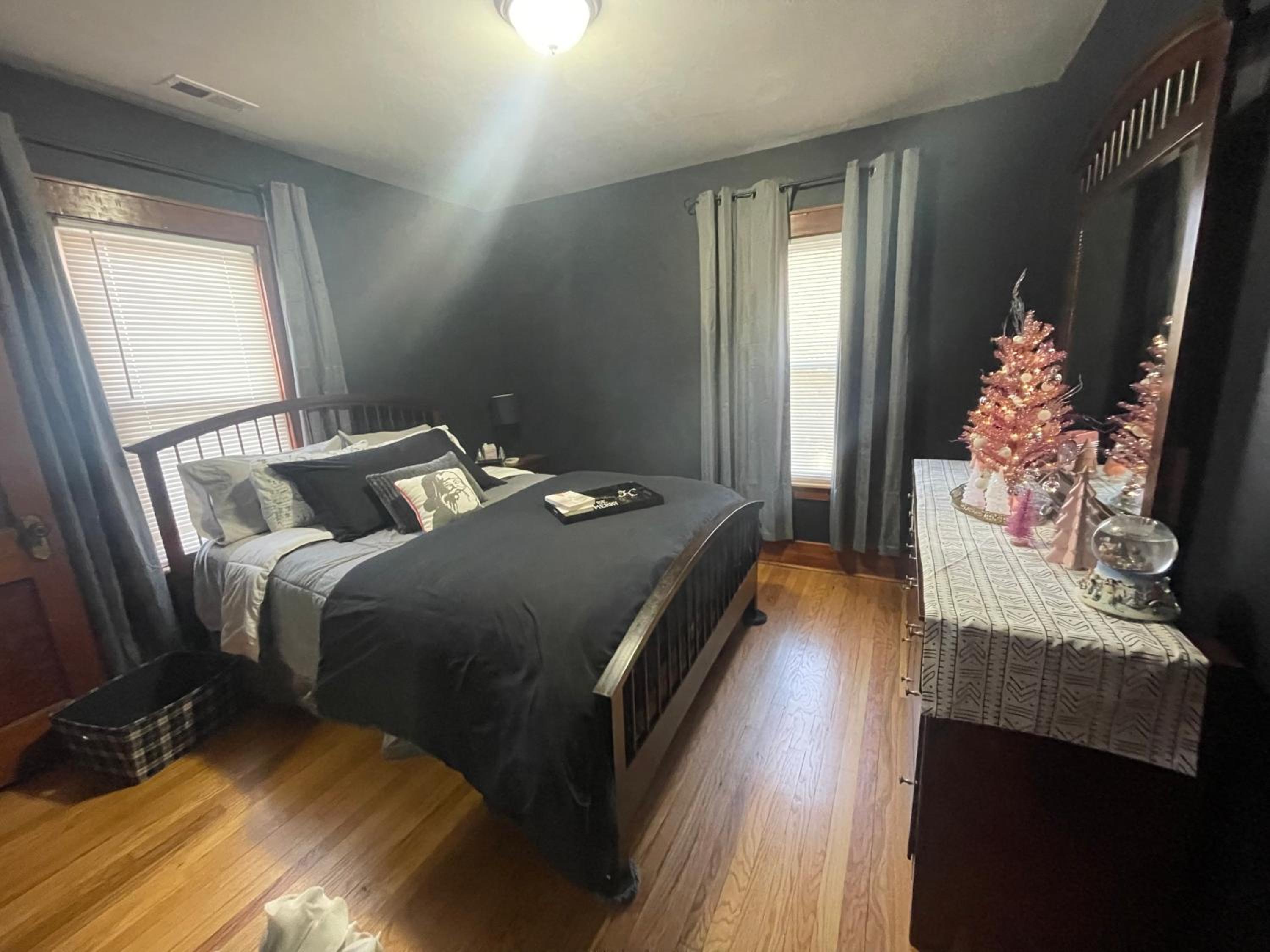 Hotel Get Kozy in Kenwood - Image 1