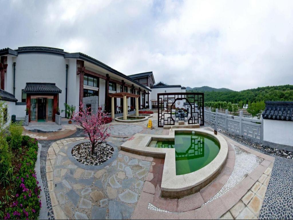 Oriental Spring Resort Dalian