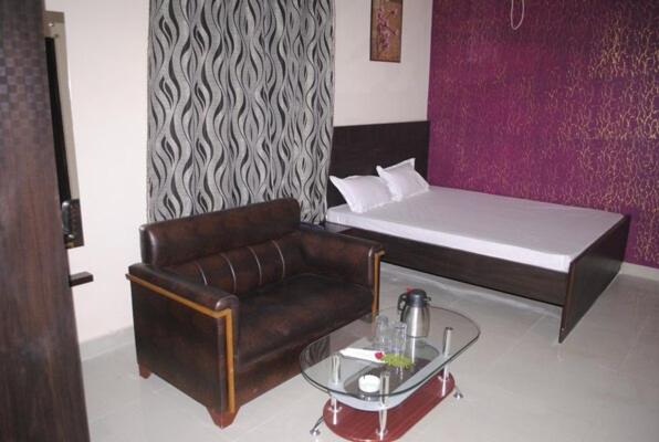 Hotel Surya view 4