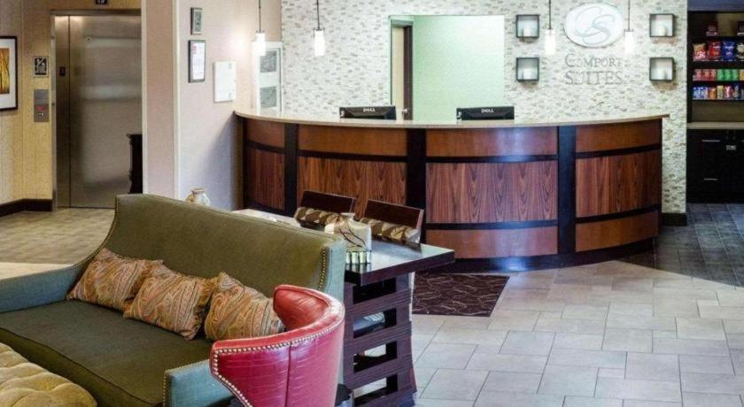 Comfort Suites