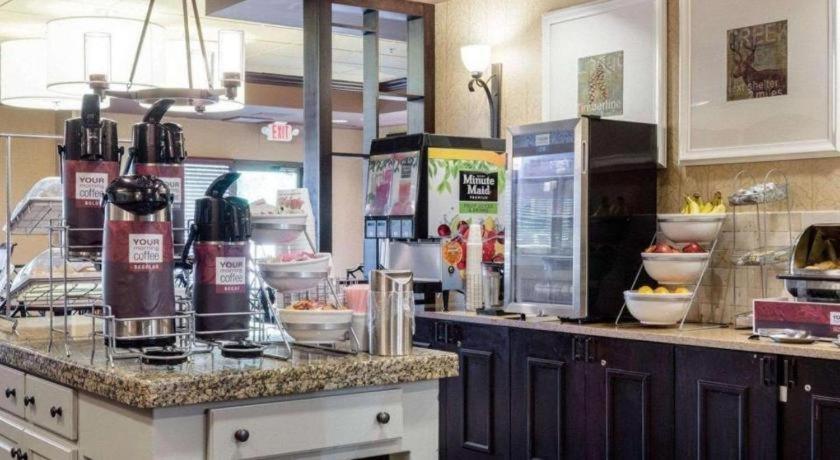 Comfort Suites