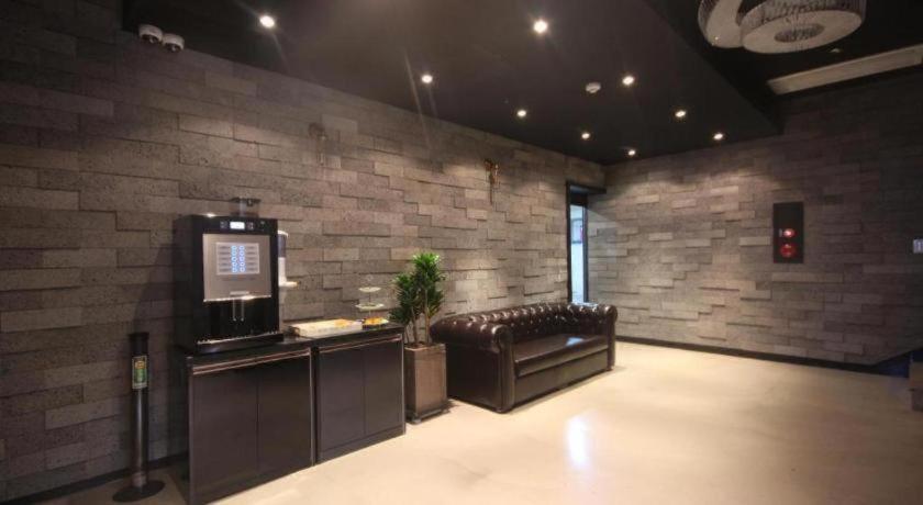 Gray Hotel