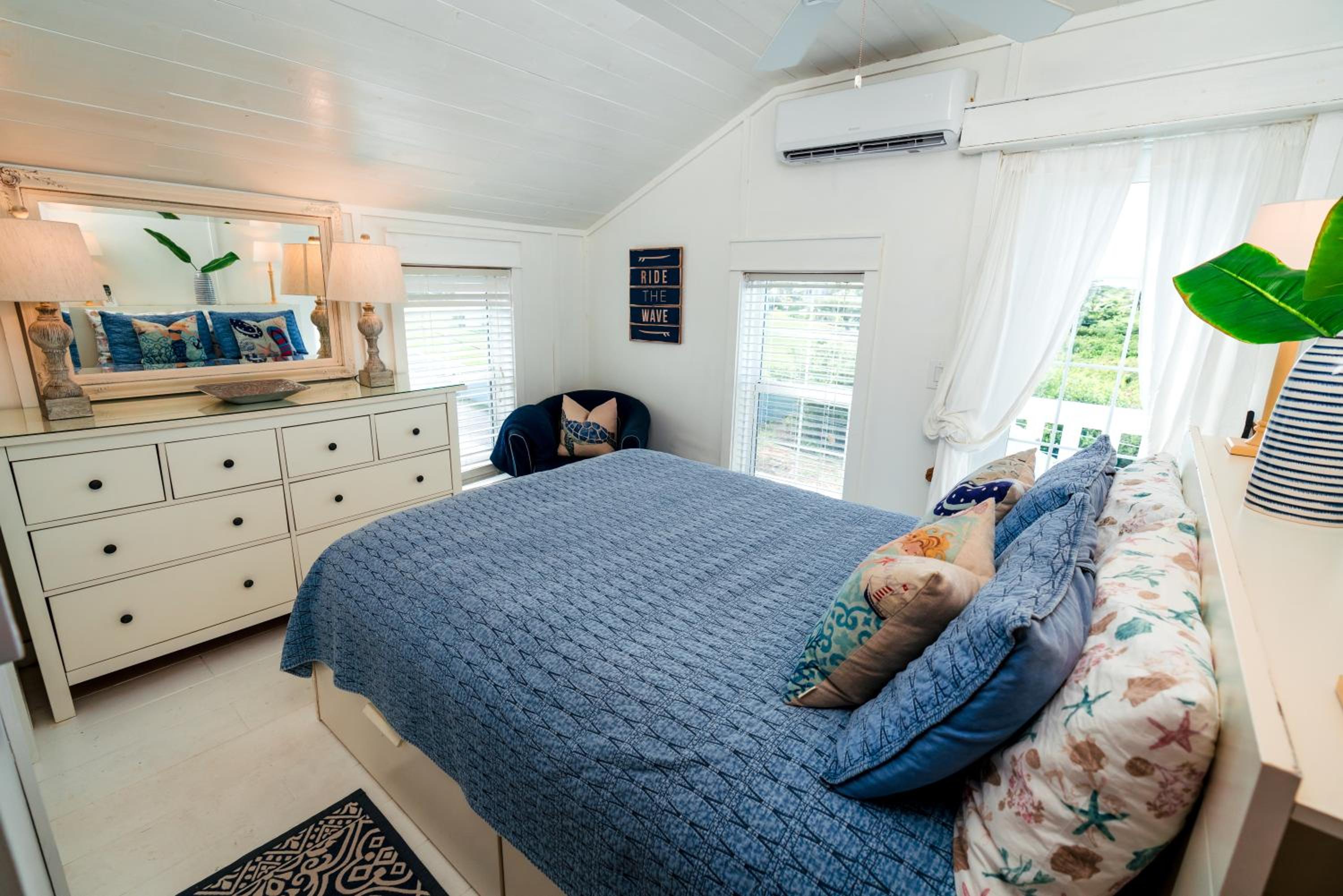 Island Vibe By the Sea