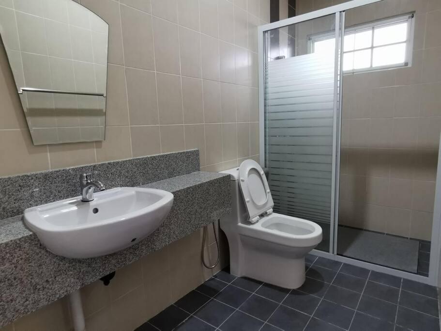 Homezstay Permyjaya Miri photo 8