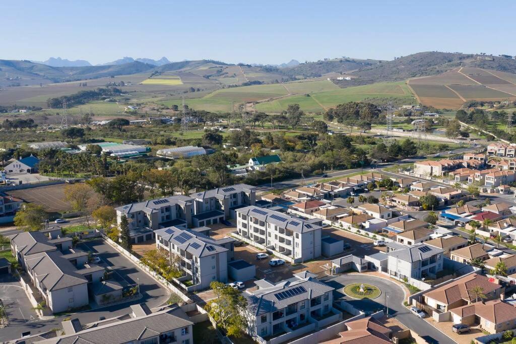 Cozy Apartment in Brackenfell, Cape Town, ZA
