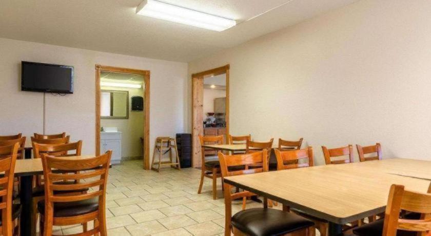 SureStay Hotel