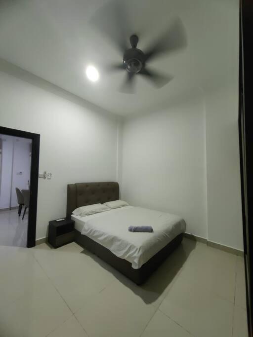 Homezstay Swallow Airport Miri