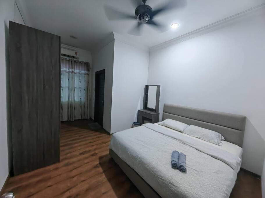 Homezstay Swallow Airport Miri