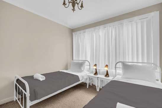 15 Beach St view 5