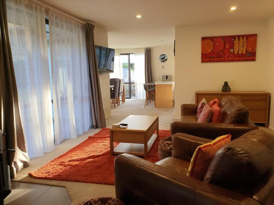 Private Home in Beautiful Alpine Setting view 3