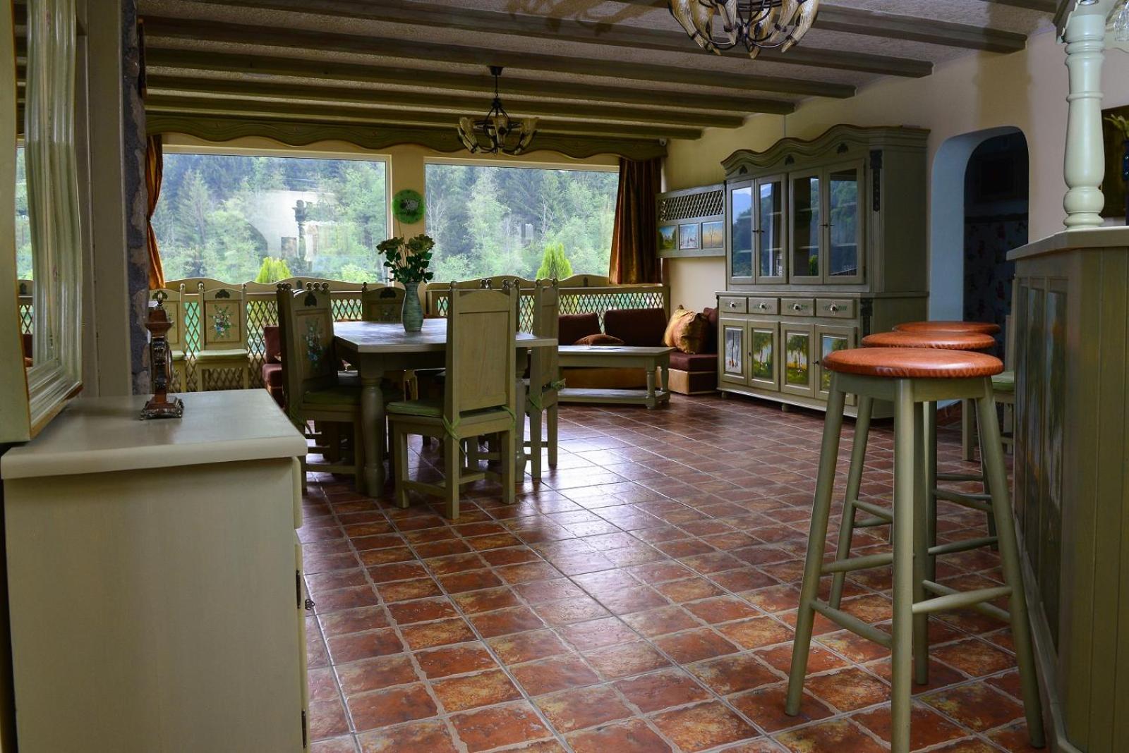 Vila Horia Bradet view 3
