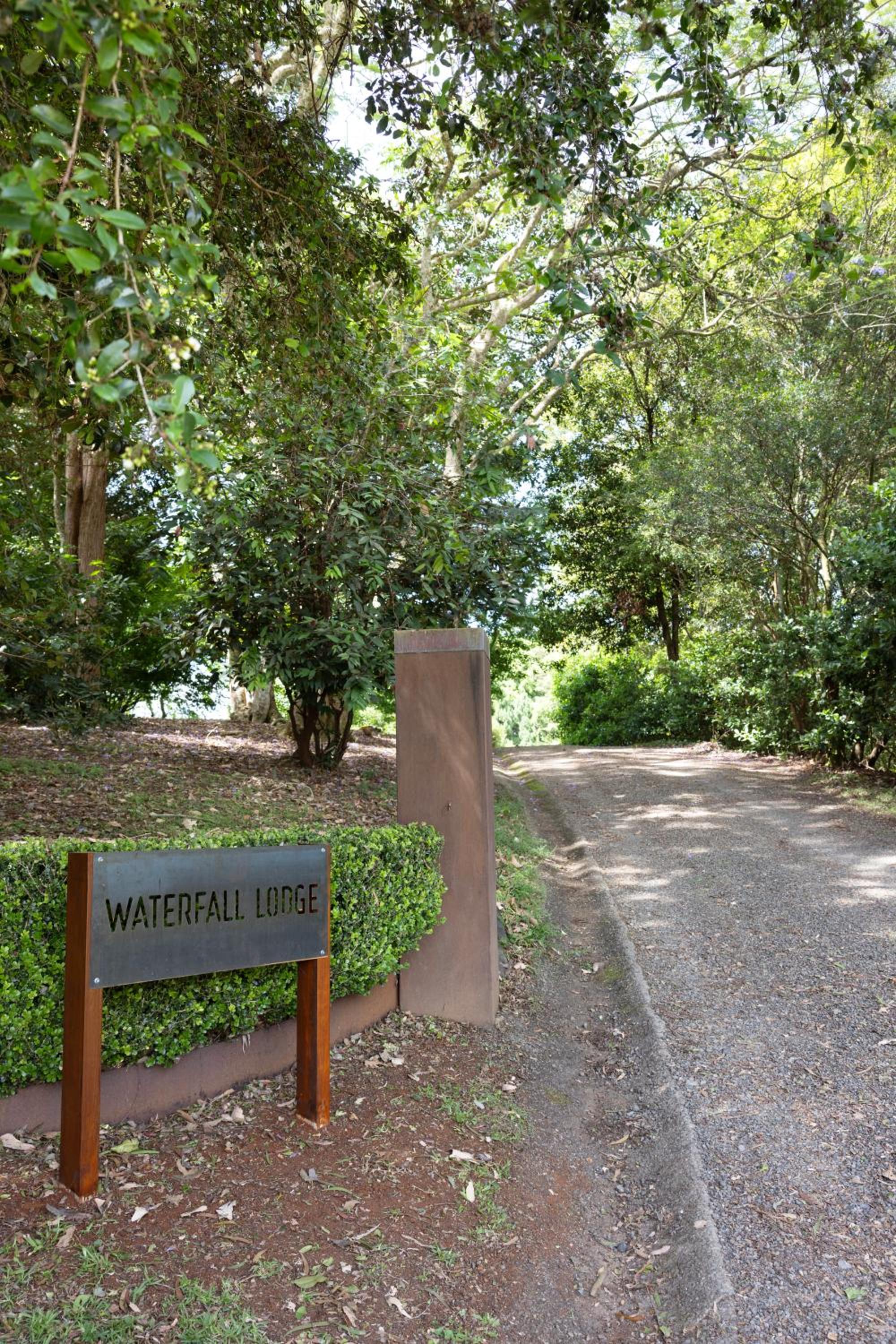 Waterfall Lodge Maleny Timeless Grandeur & Luxury