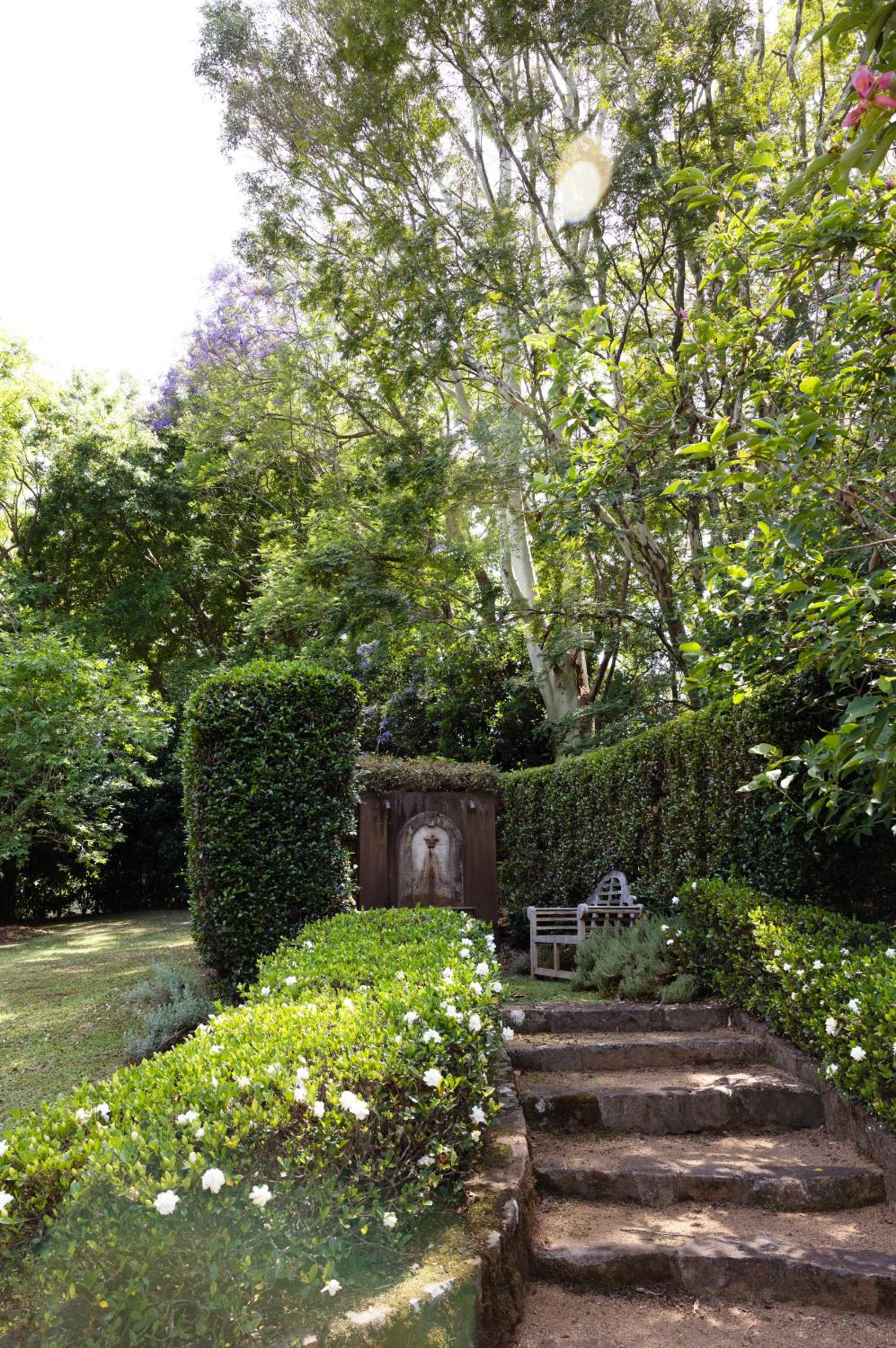 Waterfall Lodge Maleny Timeless Grandeur & Luxury