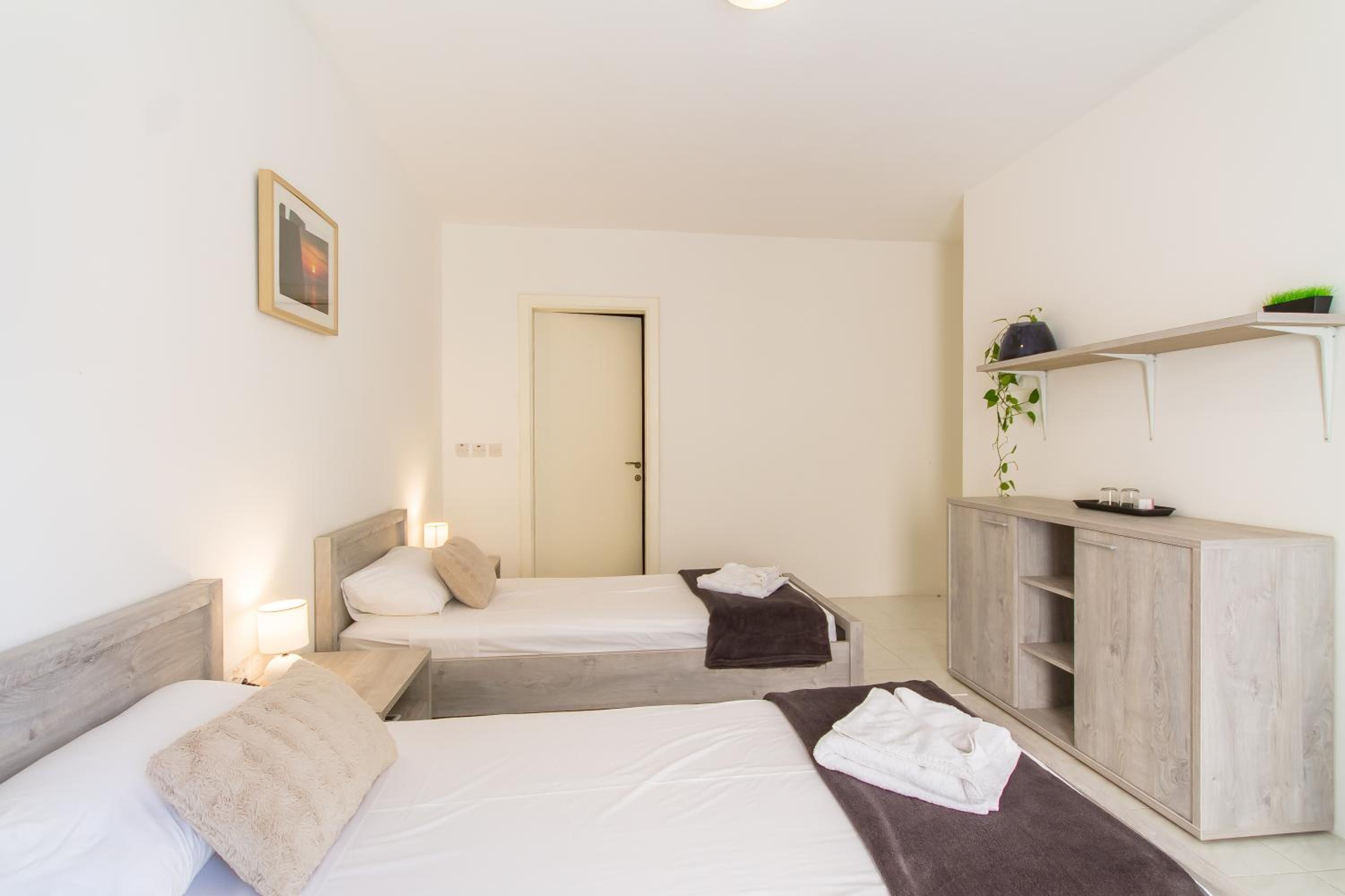 Swieqi Stay with Shared Facilities 109 view 3