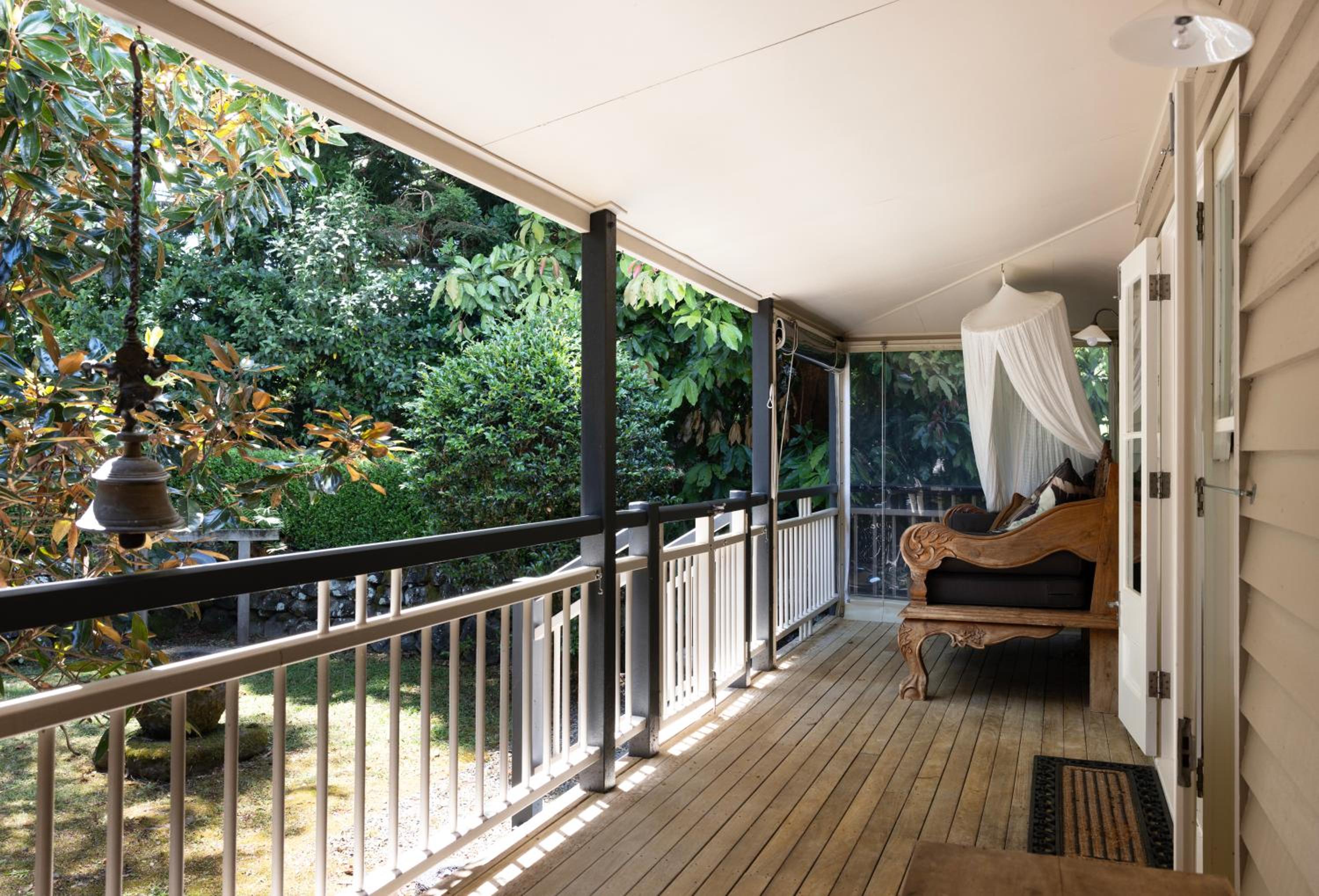 Waterfall Lodge Maleny Timeless Grandeur & Luxury