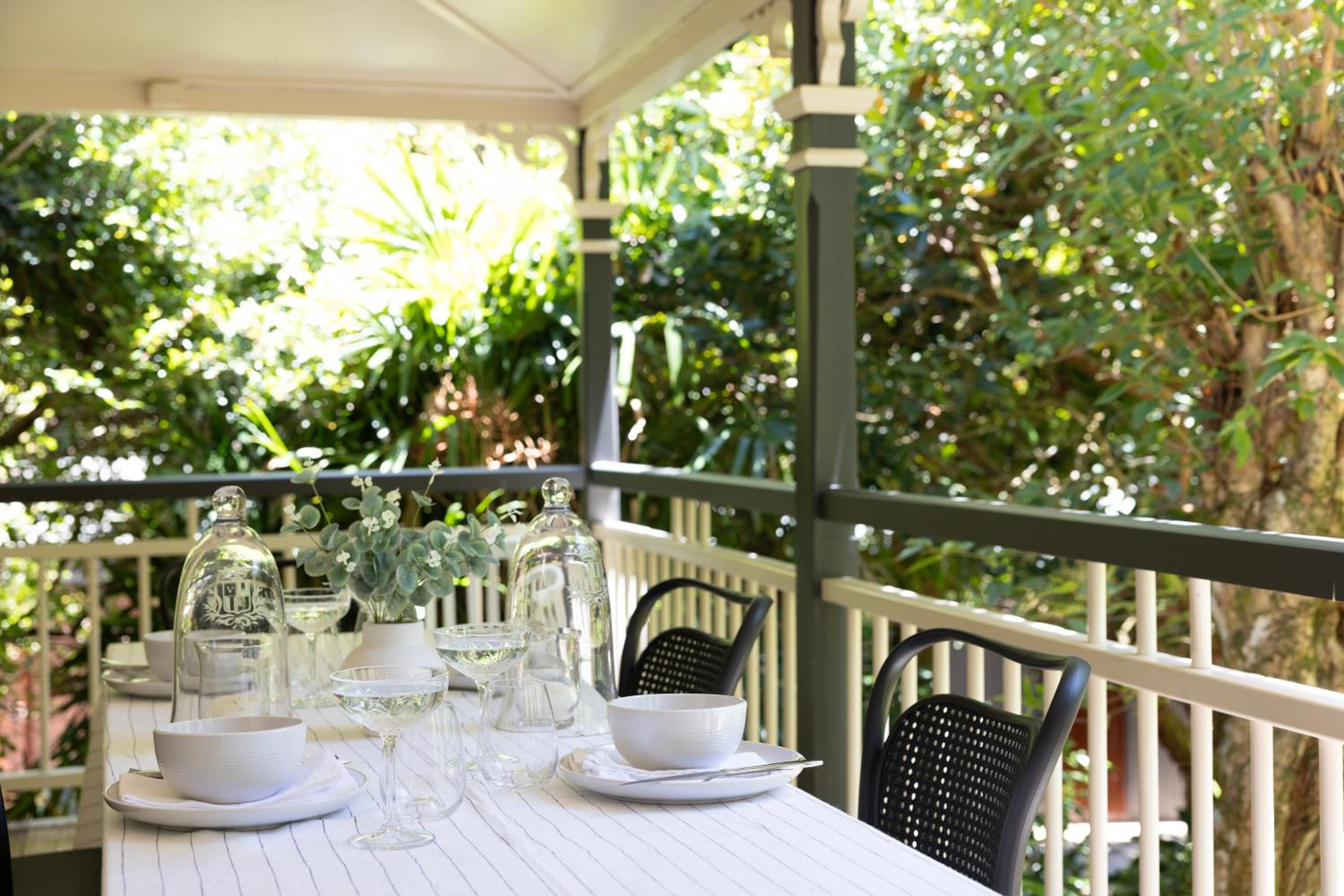 Waterfall Lodge Maleny Timeless Grandeur & Luxury