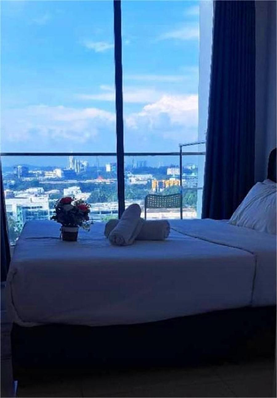 APEX TOWER Cybersquare Cyberjaya high speed wifi & Free Parking BY NSB photo 7