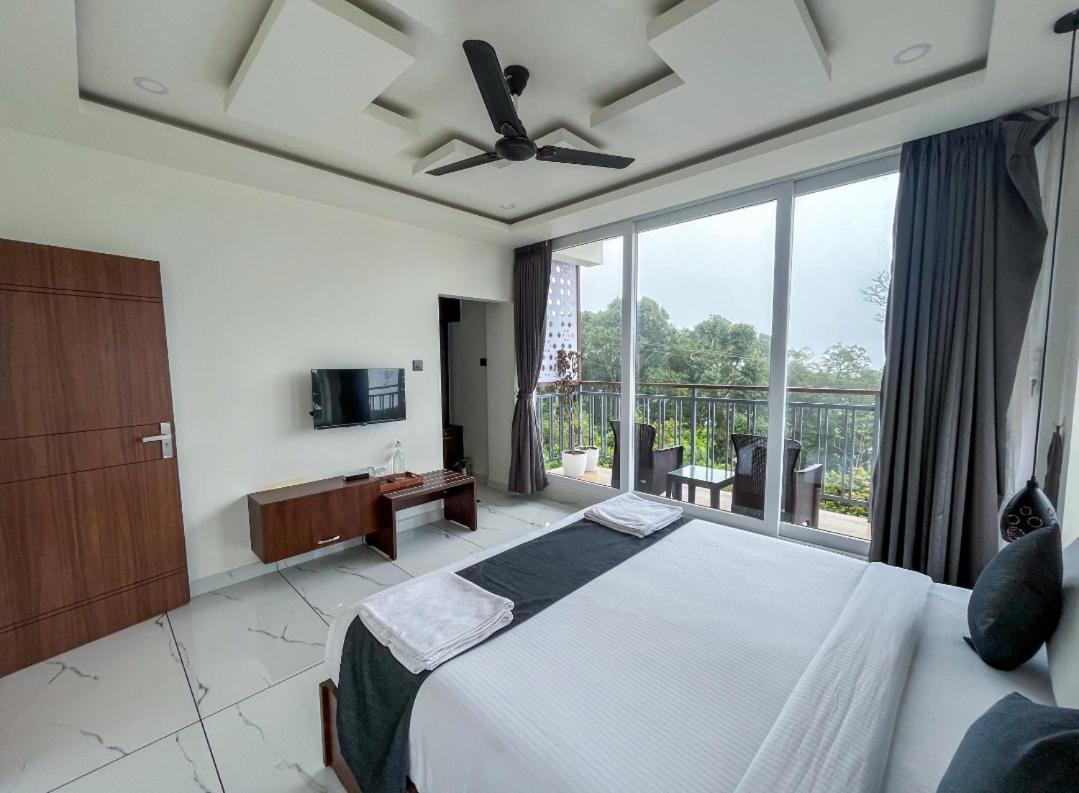 Misty Cabin Resort Munnar