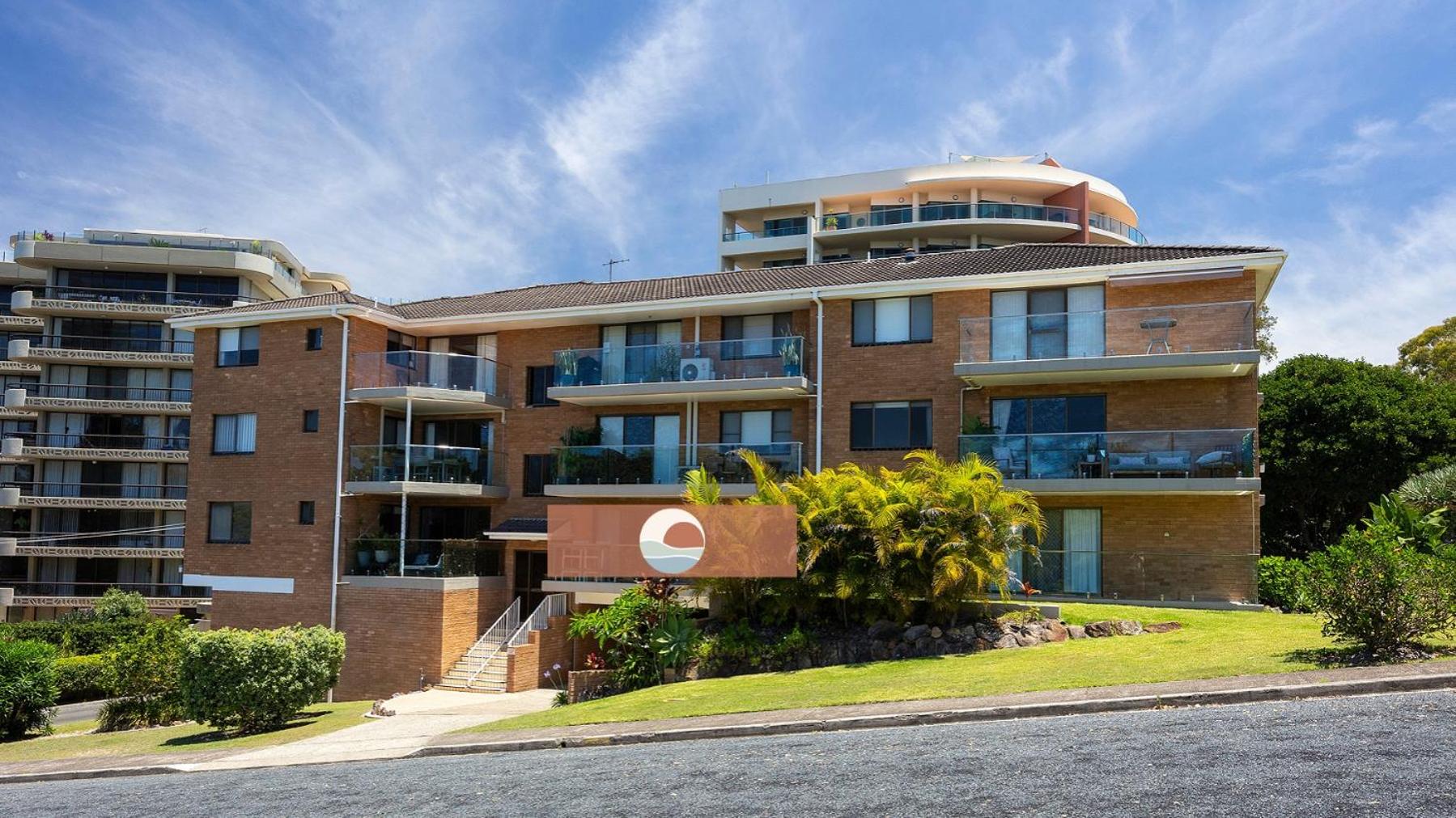 Oceancrest 9