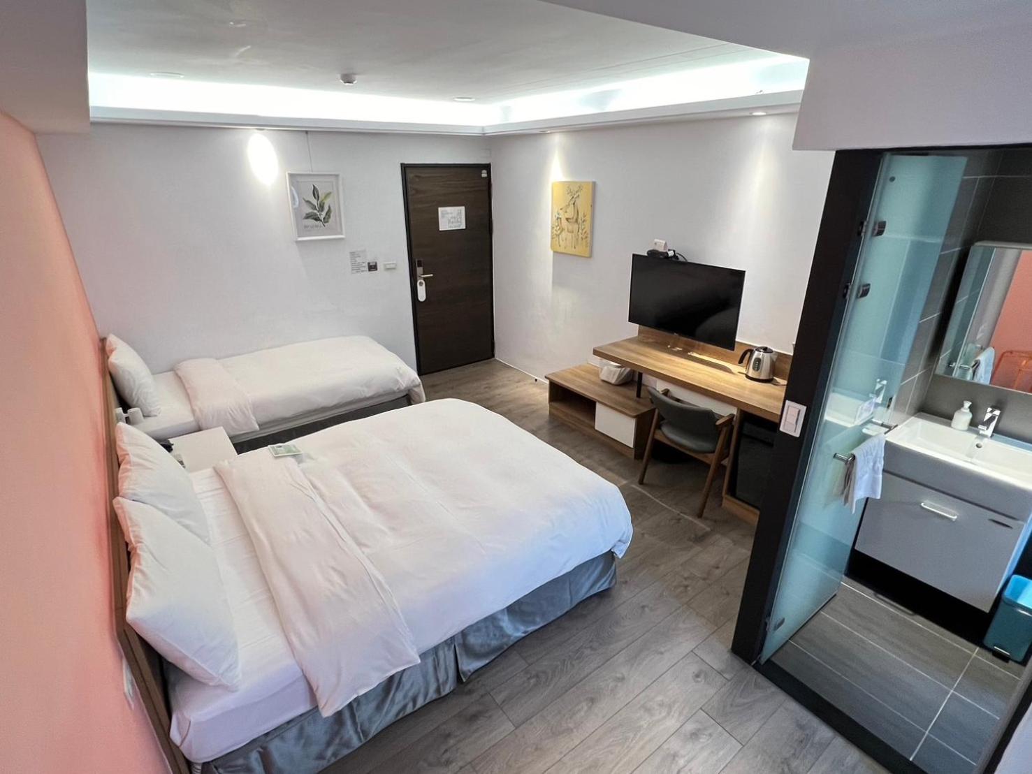 Greenight Hotel