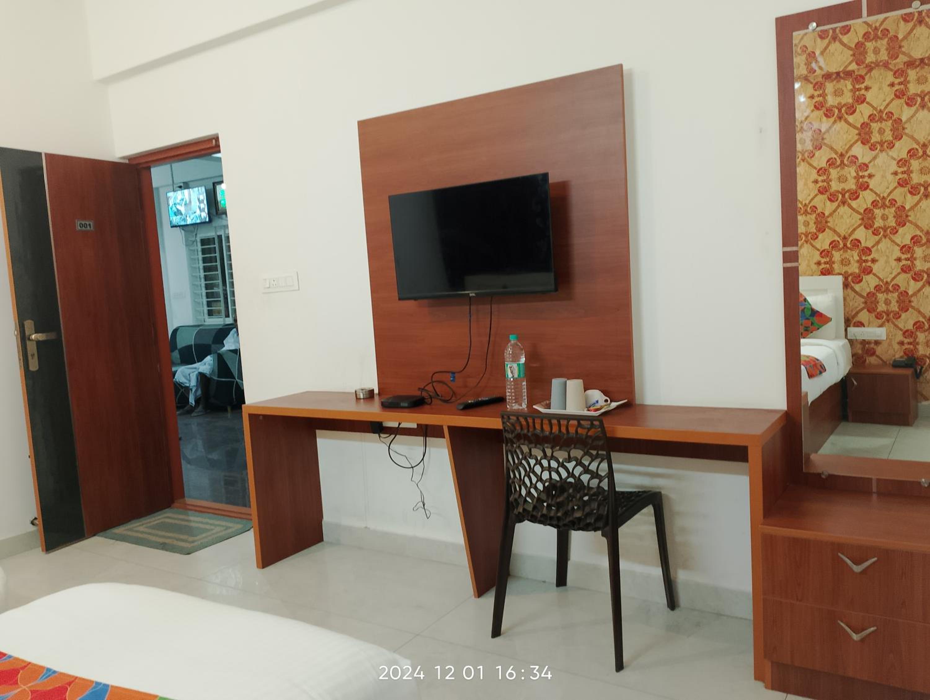 Royal Platinum Suites view 5