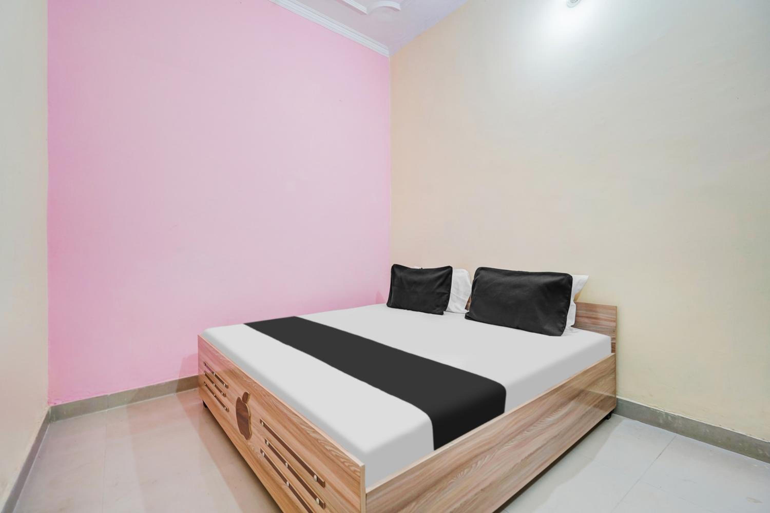 SPOT ON SS Guest House view 2
