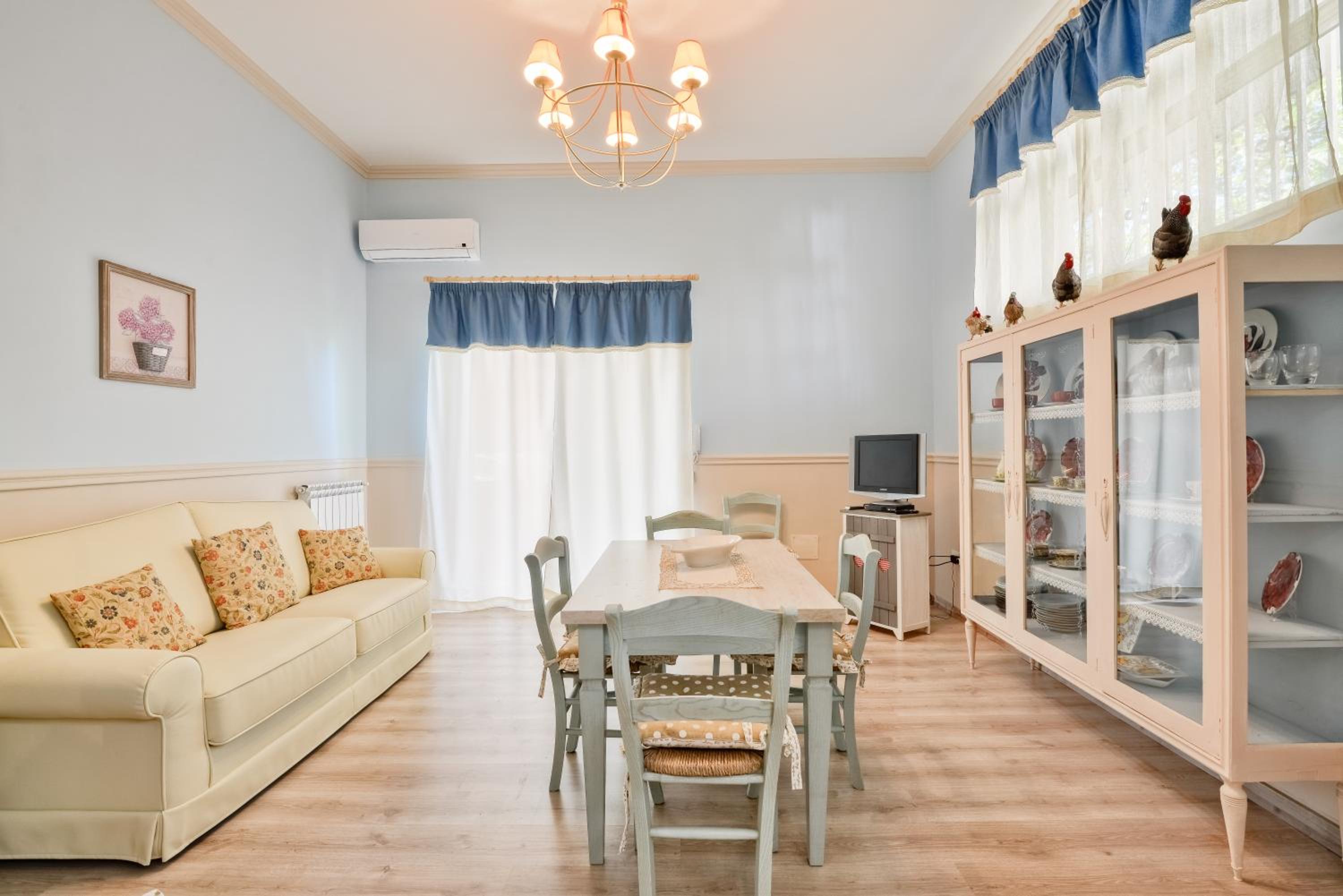 La Bouganville Holiday House photo 5