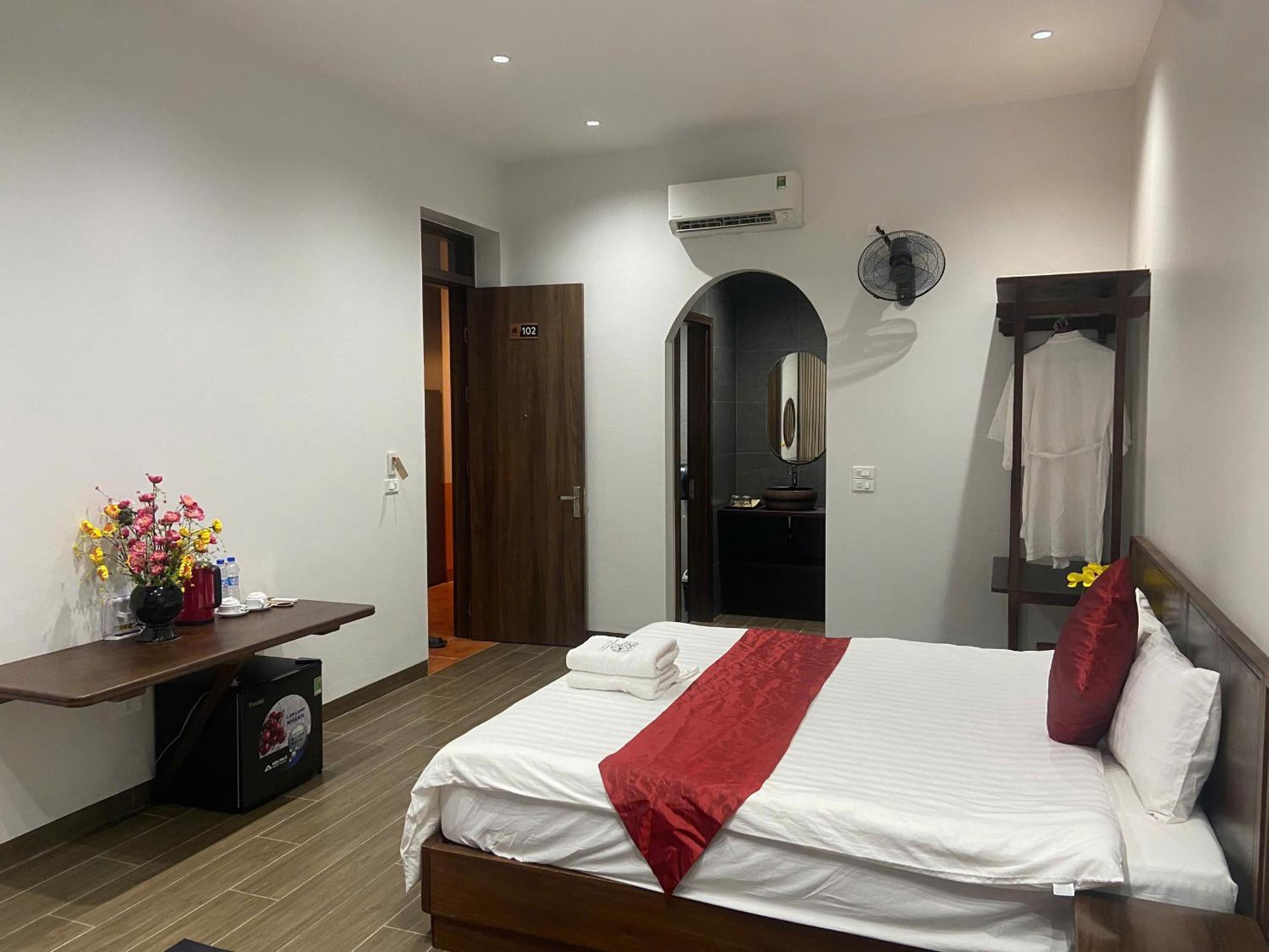 Tam Coc Mountain View Homestay