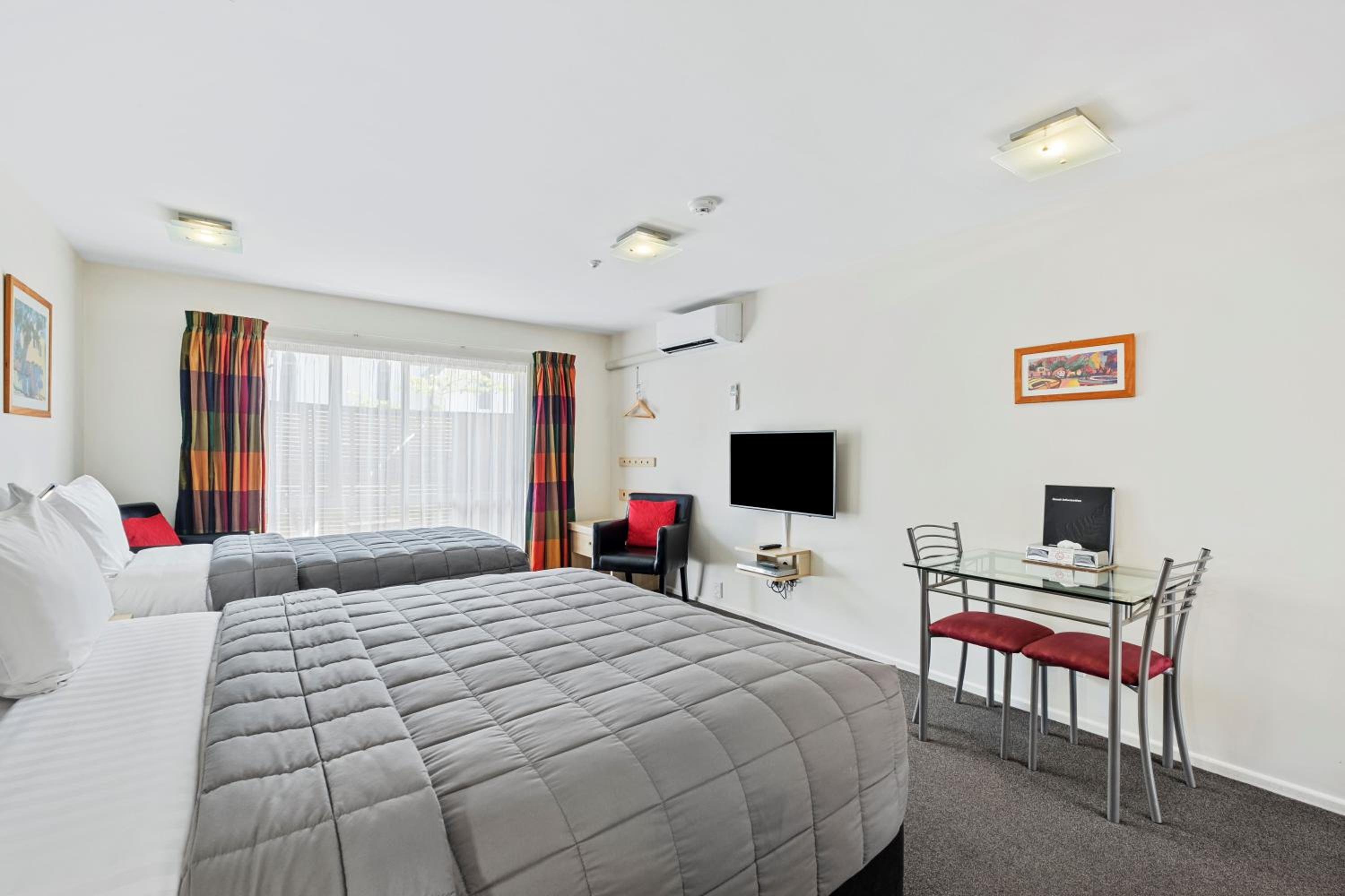 Tussock Peak Lodge view 5