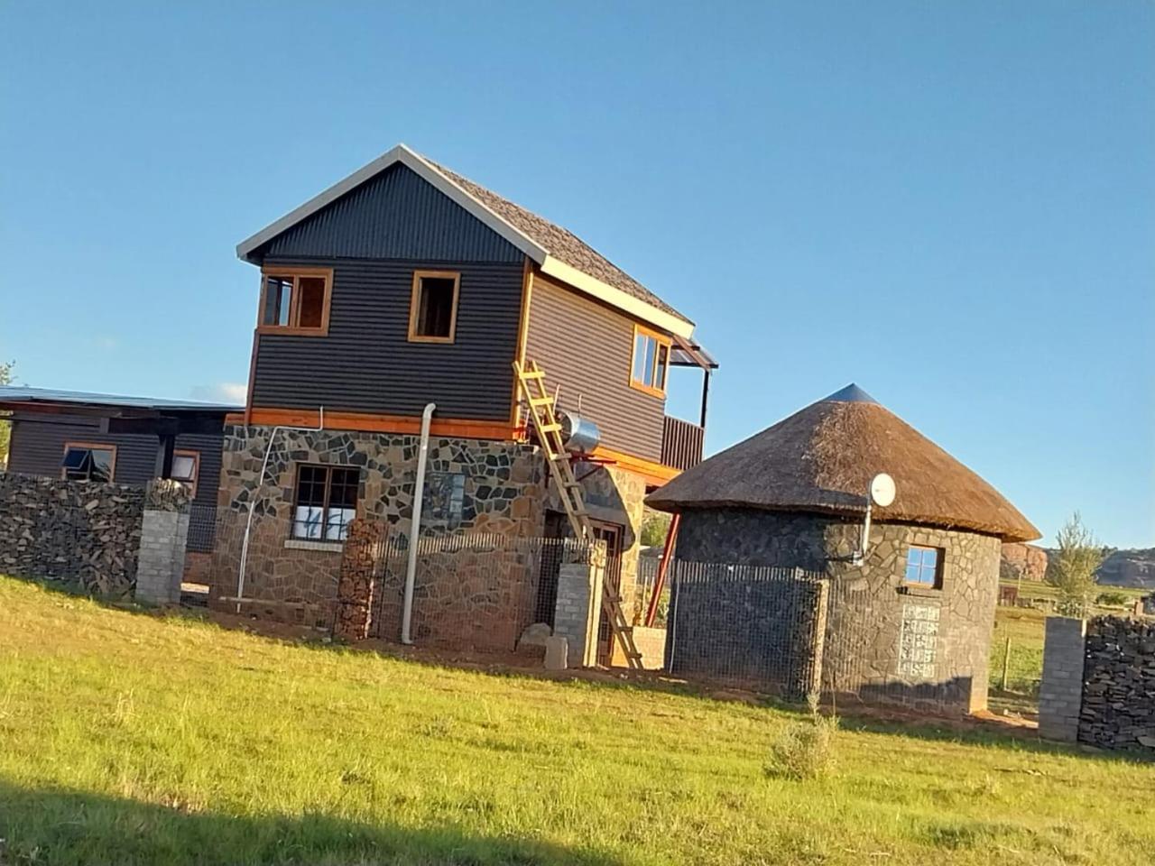 MehlaeaMasia Farmhouse